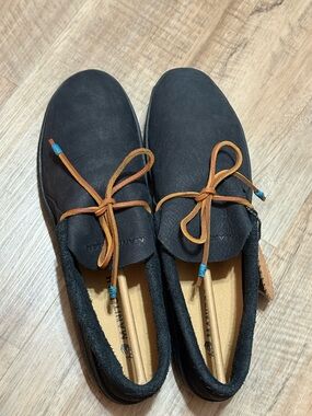 Manitobah Mens Modern Mocs 11